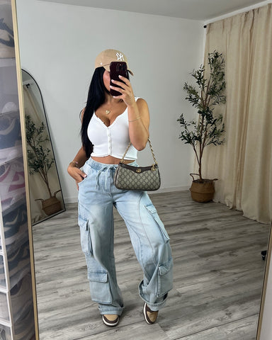 The "It-Girl" Cargos