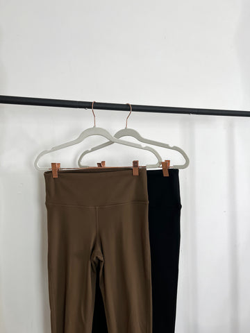 Closet Essential Leggings- 2 colors